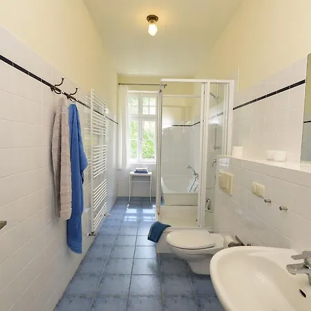 Апартаменты In Der Ersten Etage Des Herrenhauses By Interhome